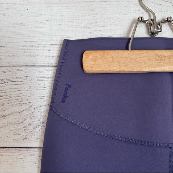 Fanka Body Sculpt  9" Biker Shorts (Reversible Wear) - Picture 4 of 7